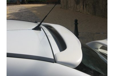 Накладка на заднее стекло на Opel Astra G Hatchback